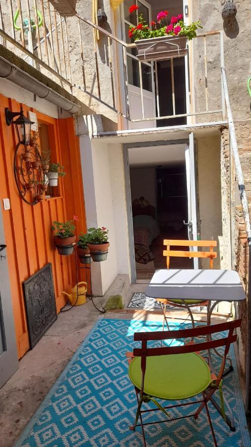 Sur Le Chemin Bed & Breakfast Auvillar Eksteriør bilde