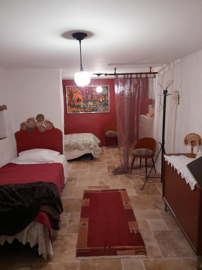 Sur Le Chemin Bed & Breakfast Auvillar Eksteriør bilde